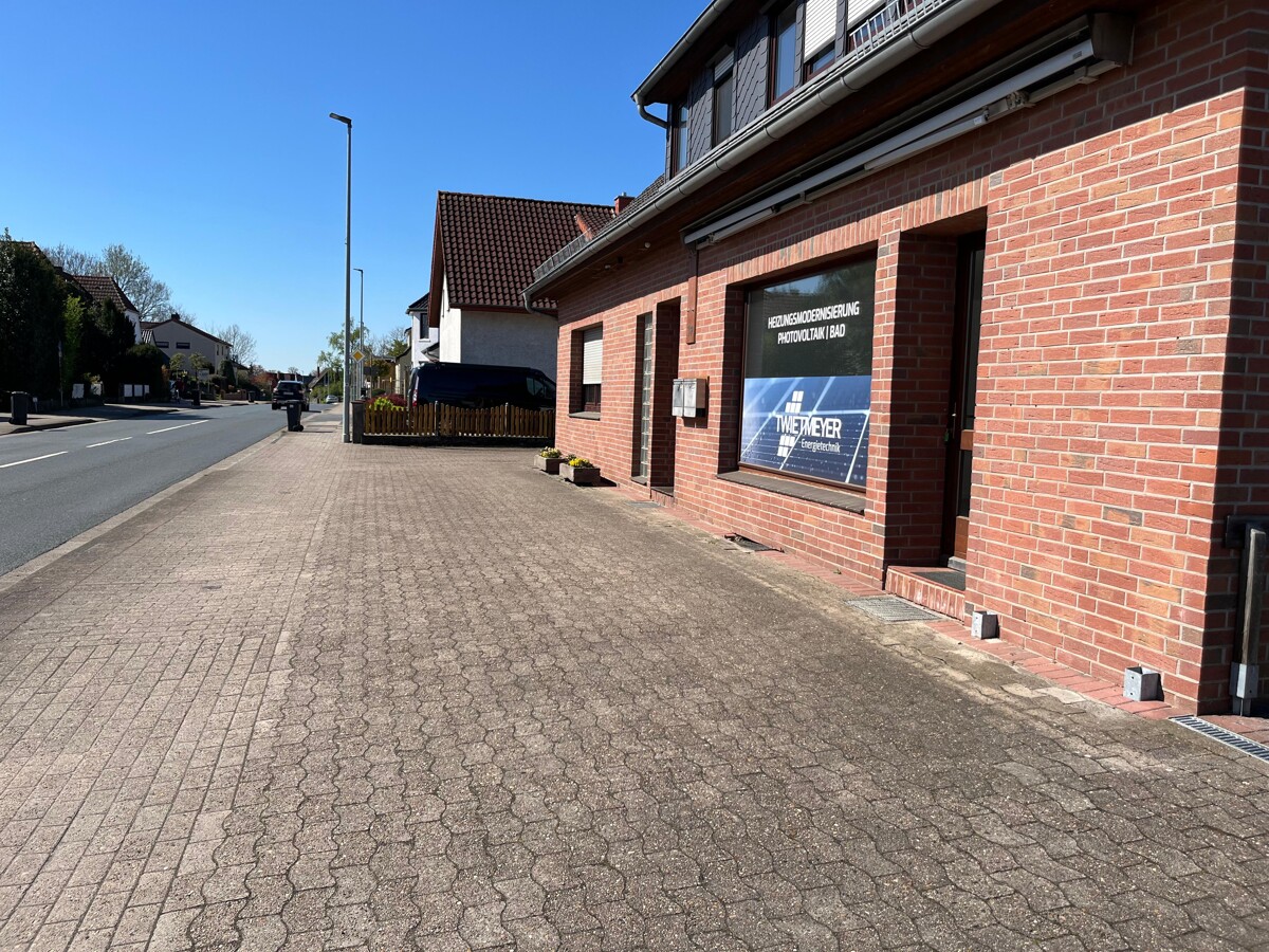 Achim – Baden | Attraktive Gewerbefläche mit hoher Frequenz und eigenen Parkplätzen